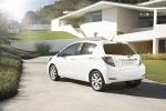 Toyota Yaris Hybrid 2012 года